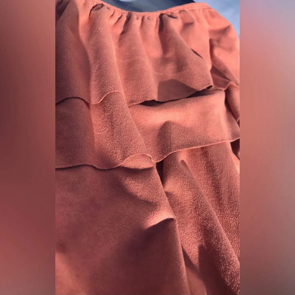 NWOT Charlotte Russe Faux Suede Ruffled Off-the-Shoulder Cropped Sleeved Top - S - Picture 7 of 9